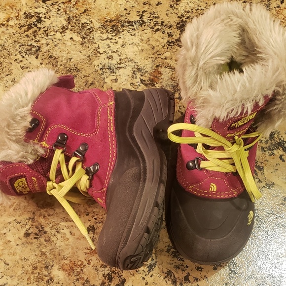The North Face boots size 12 Y - Picture 2 of 2